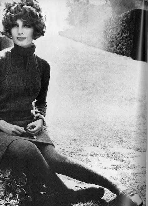 Sue Murray in a Jean Muir jumper, British Vogue, fall 1967 - Ph. David Bailey
