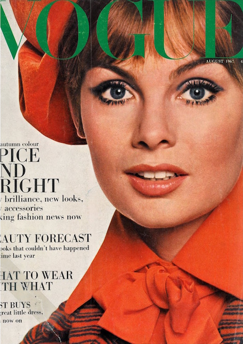 Jean Shrimpton wears a Jean Muir coat on the cover of British Vogue, 1967 - Ph. David Bailey