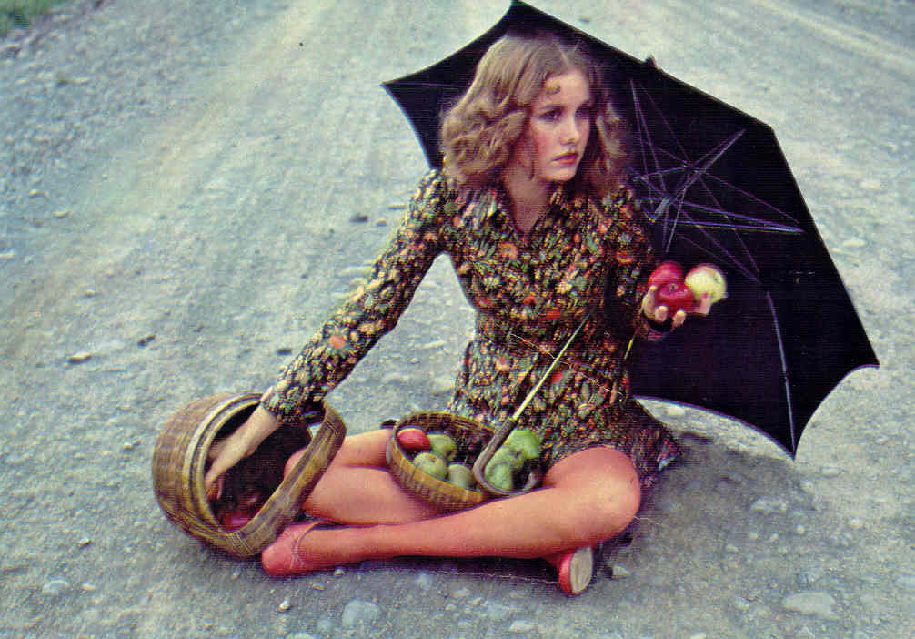 1970s Butterick 6535 by Betsey Johnson photographed by Barbara Bordnick for Seventeen 