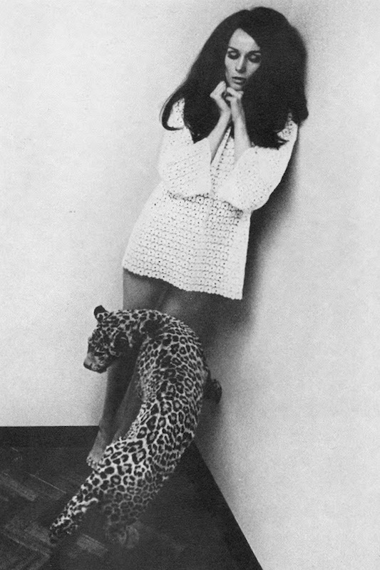 VogueUKMay1966_V6468